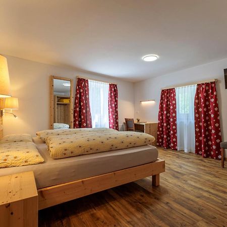 Le Prese Albergo Lardi מראה חיצוני תמונה